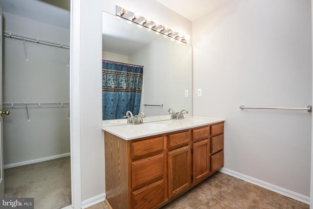 8119 BAYONET WAY #204