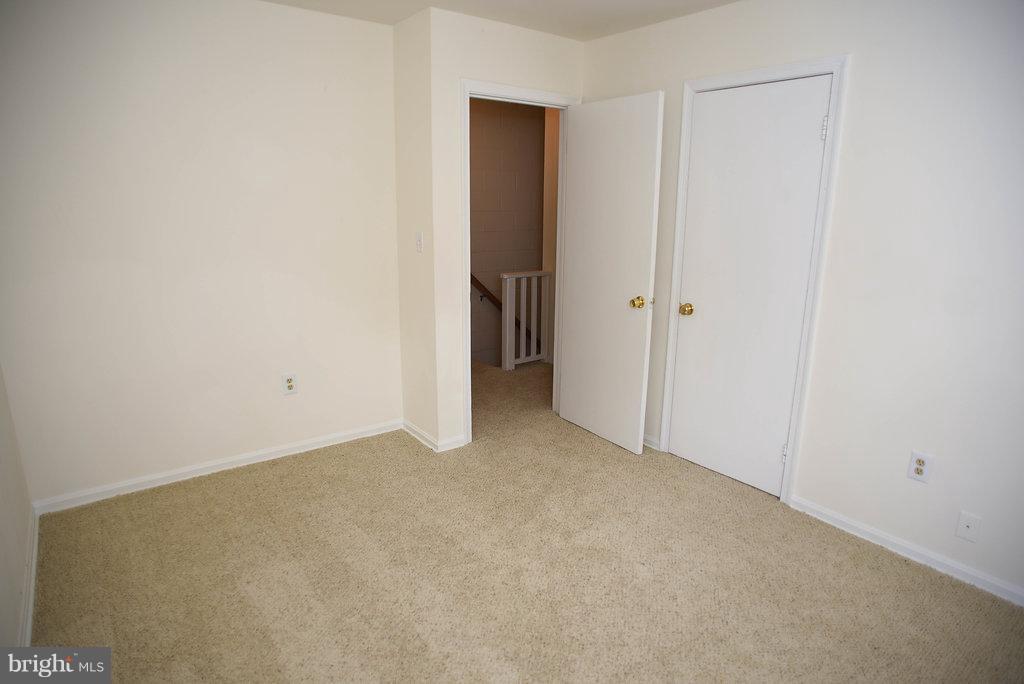 5707 ARTEMUS RD