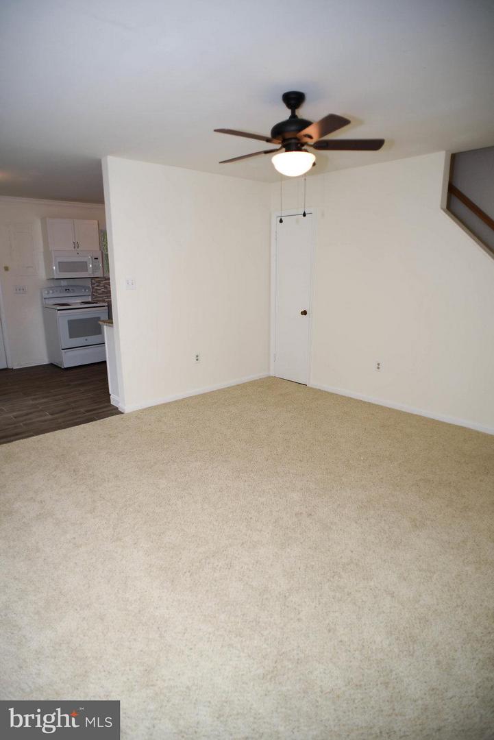 5707 ARTEMUS RD
