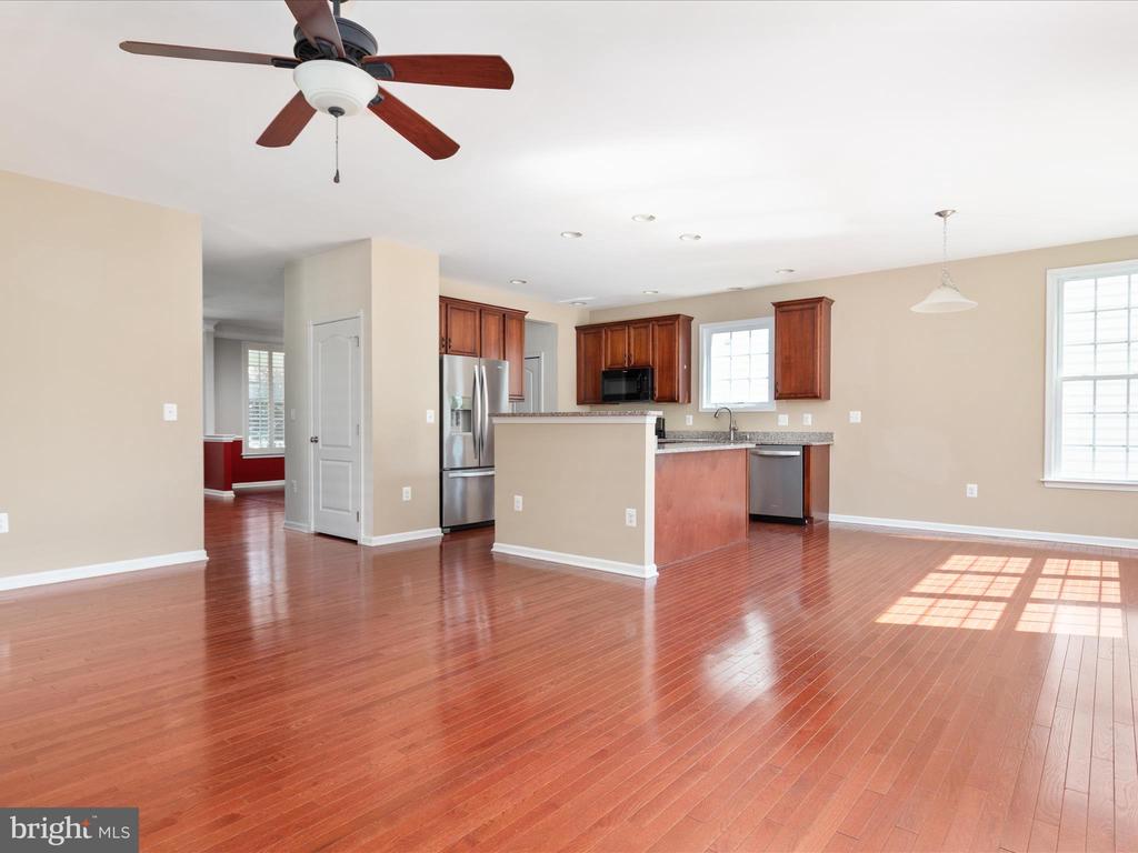 4642 FREEDMEN LN