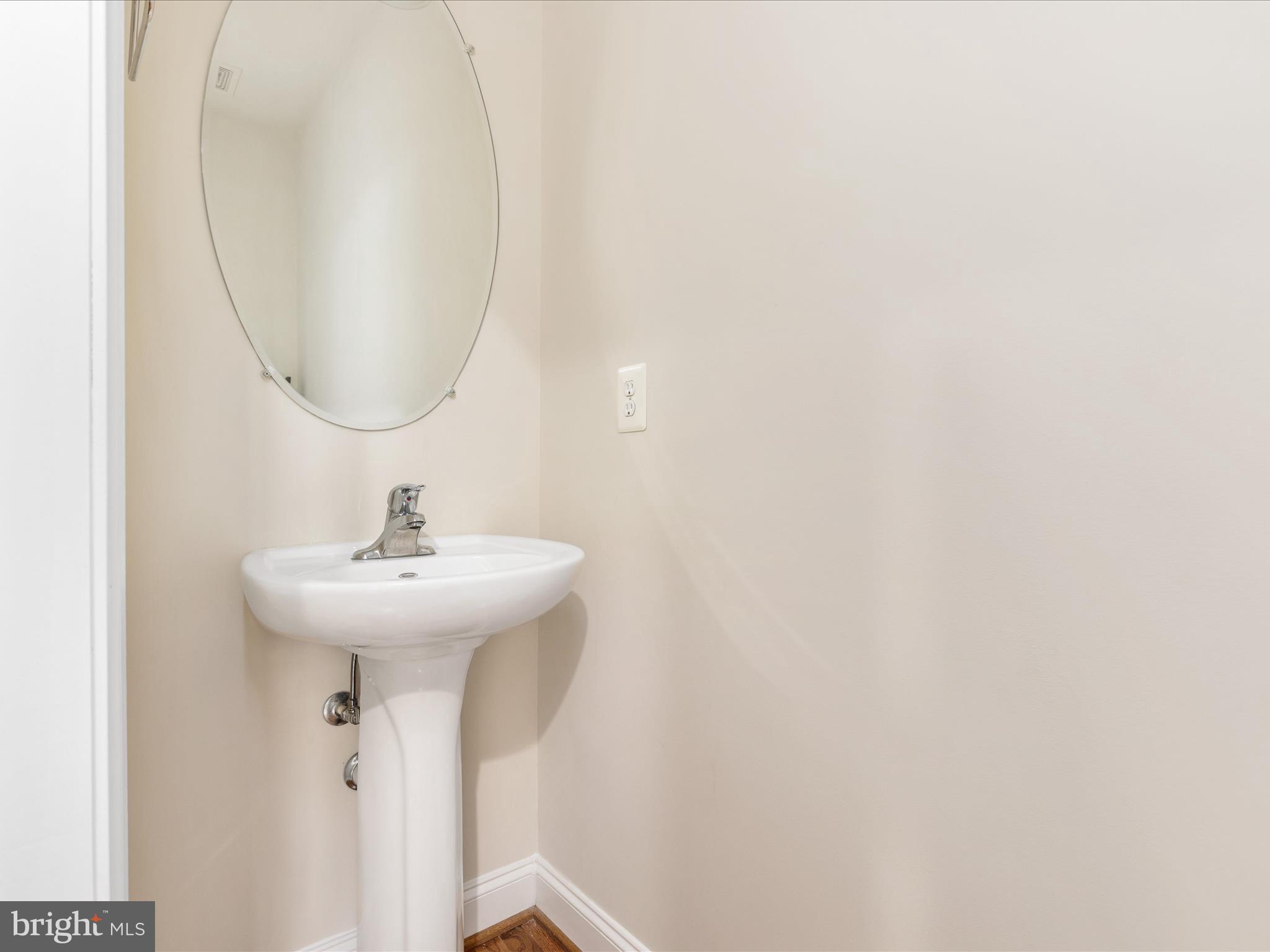 15862 MacKenzie Manor Dr