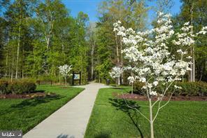 15862 MacKenzie Manor Dr