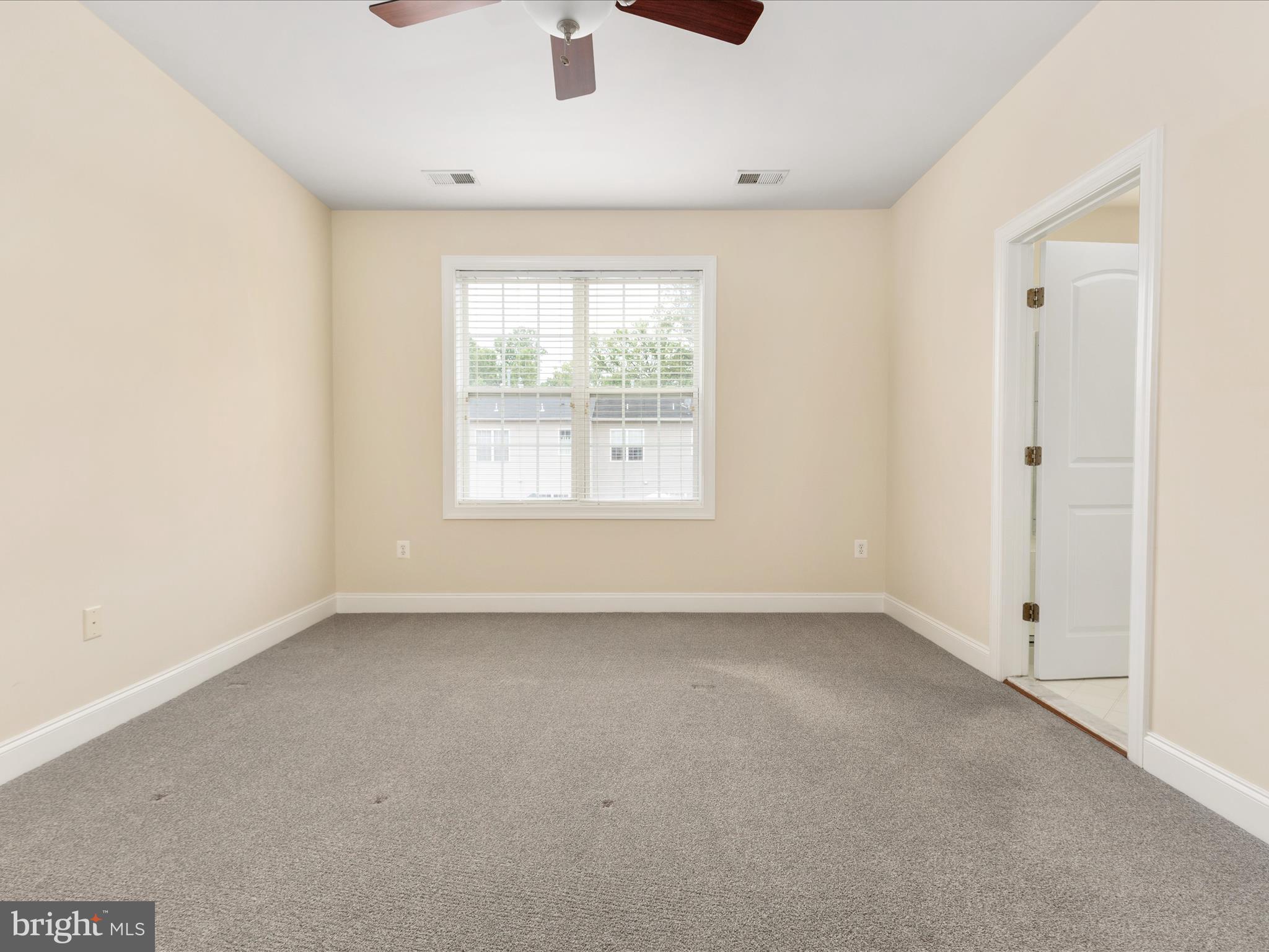 15862 MacKenzie Manor Dr