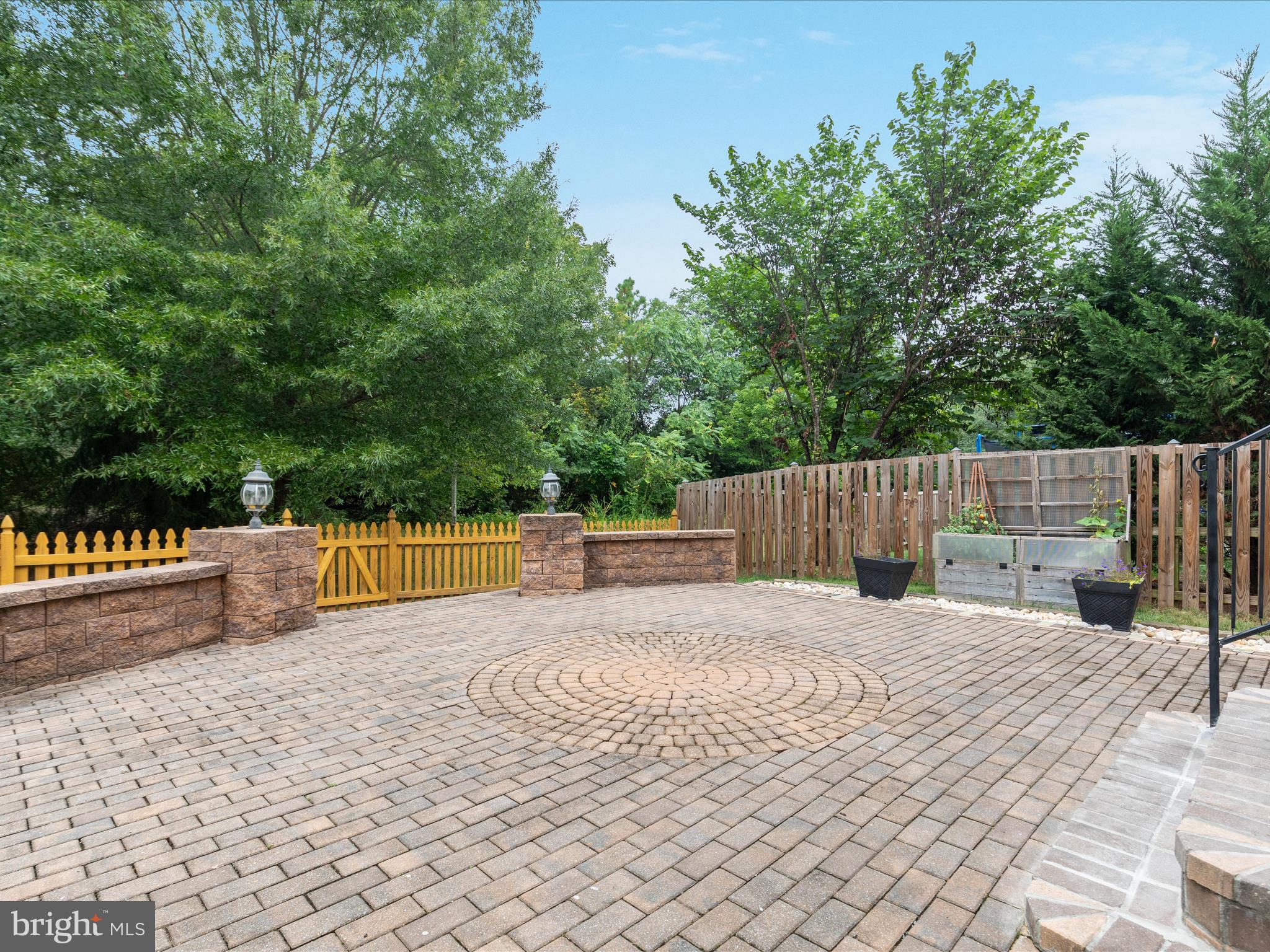 8150 Tenbrook Dr
