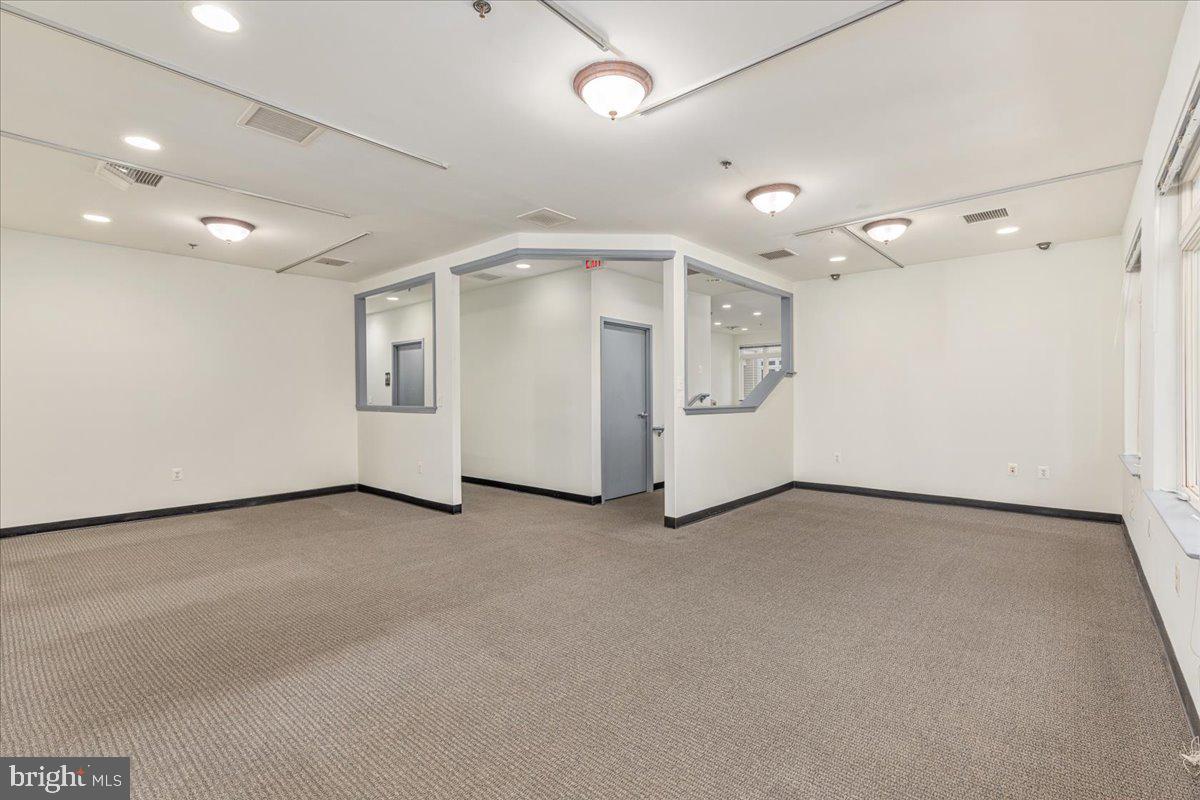 14535 JOHN MARSHALL HIGHWAY 203 & 204