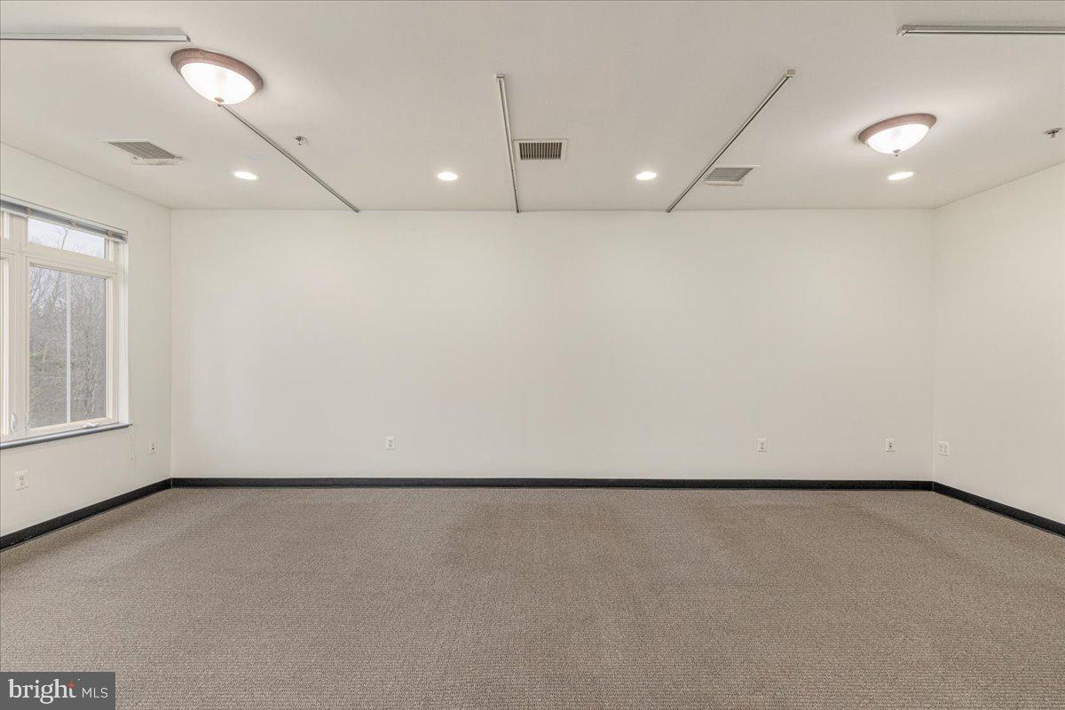 14535 JOHN MARSHALL HIGHWAY 203 & 204