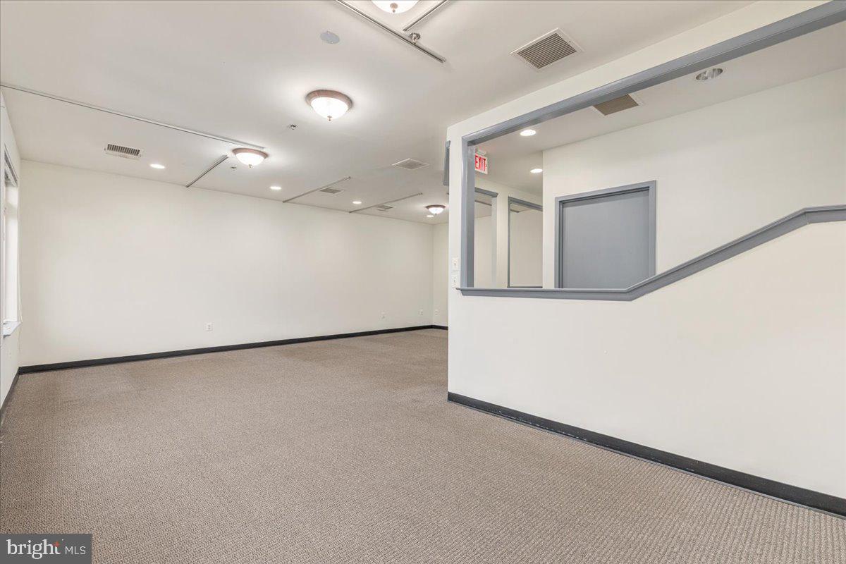 14535 JOHN MARSHALL HIGHWAY 203 & 204