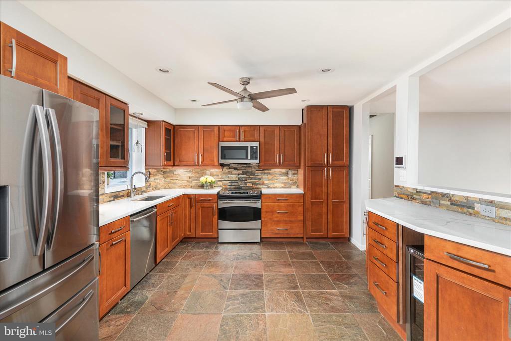 4509 MARTINWOOD DRIVE