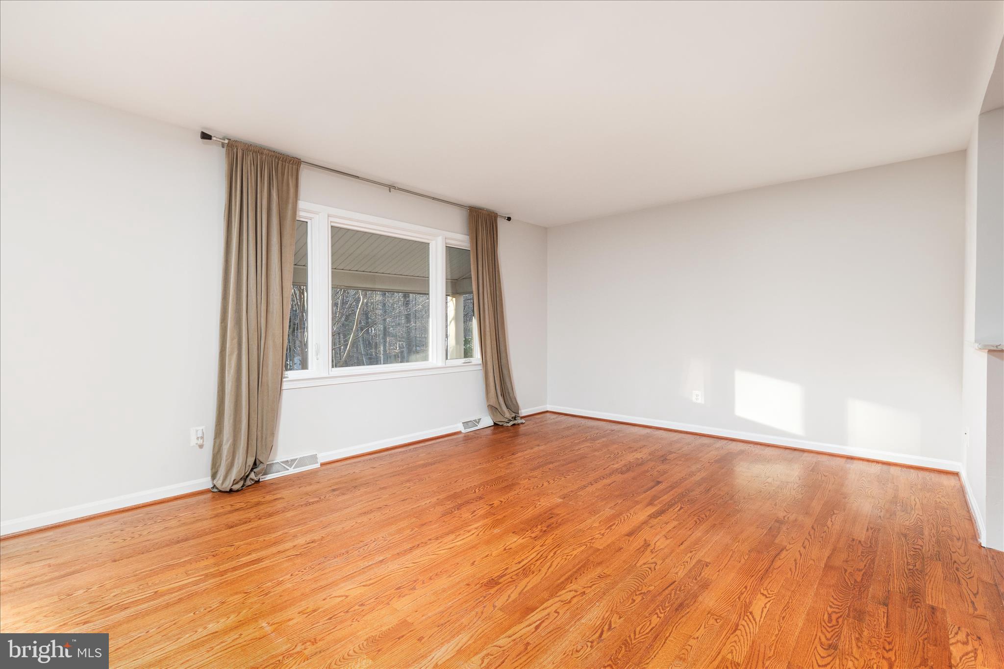 4509 MARTINWOOD DRIVE