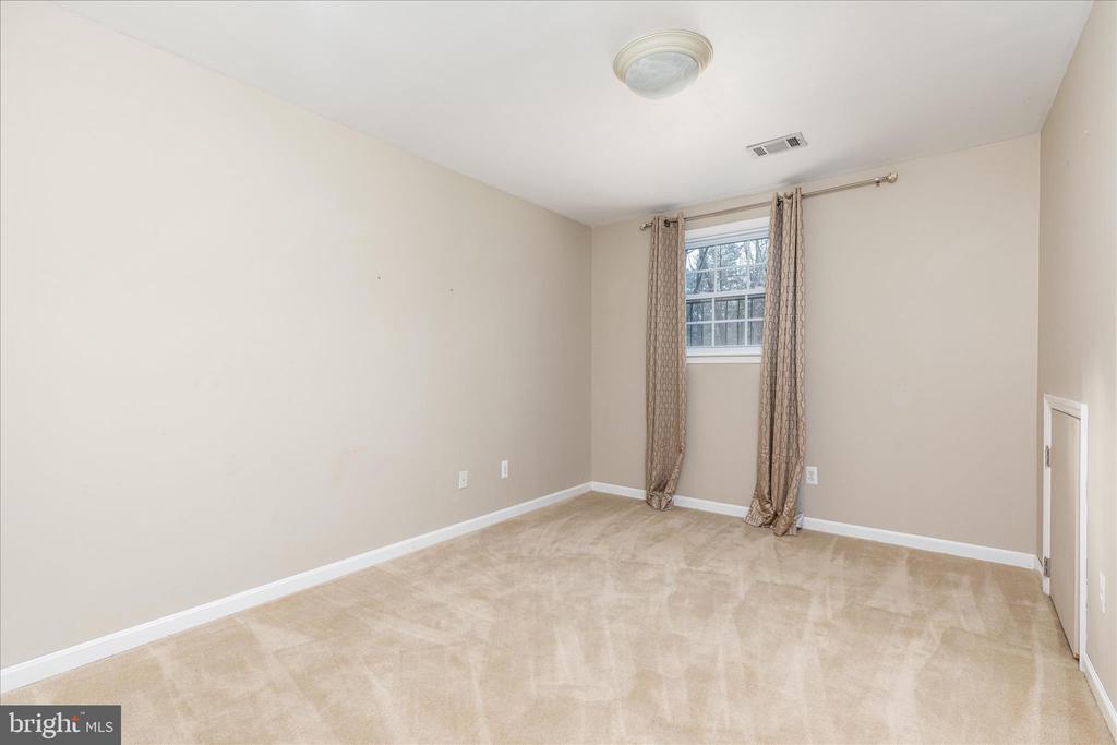 4509 MARTINWOOD DRIVE