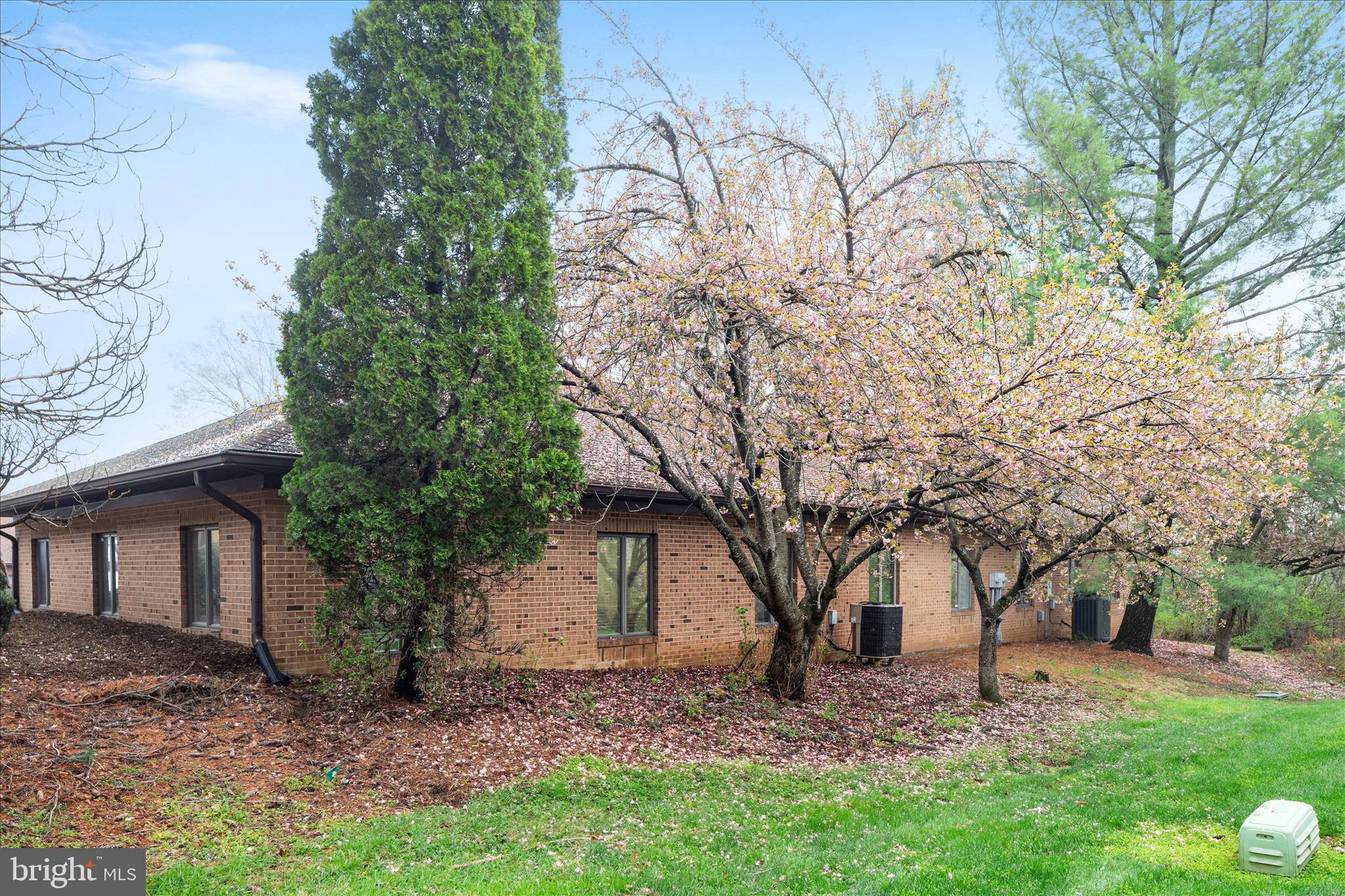 10623 CRESTWOOD DRIVE BURG 1