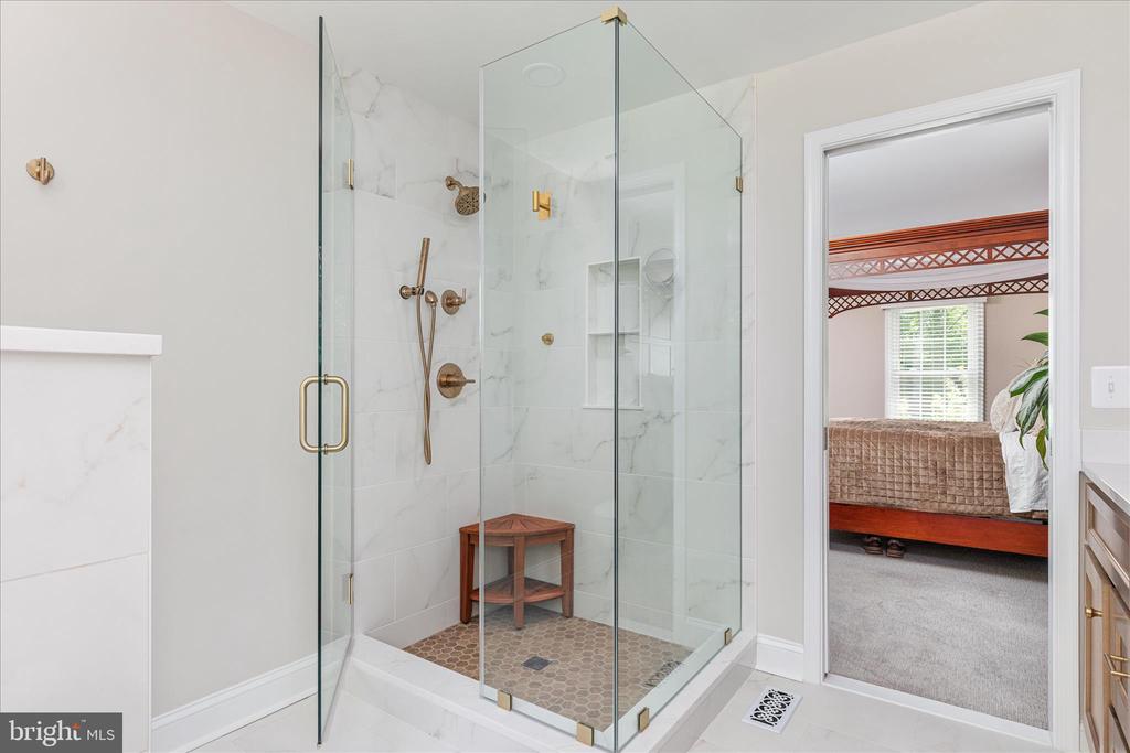 11109 STONEBROOK DRIVE