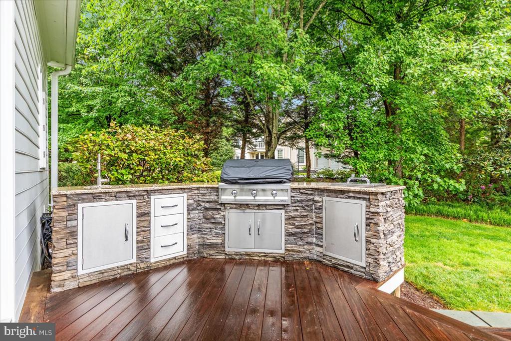14915 ALPINE BAY LOOP
