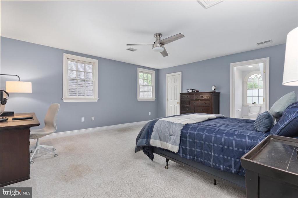 14915 ALPINE BAY LOOP