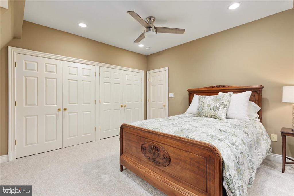 14915 ALPINE BAY LOOP