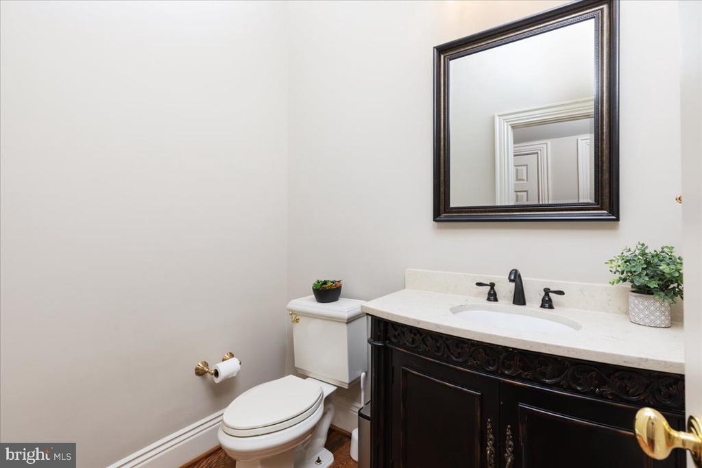 14915 ALPINE BAY LOOP