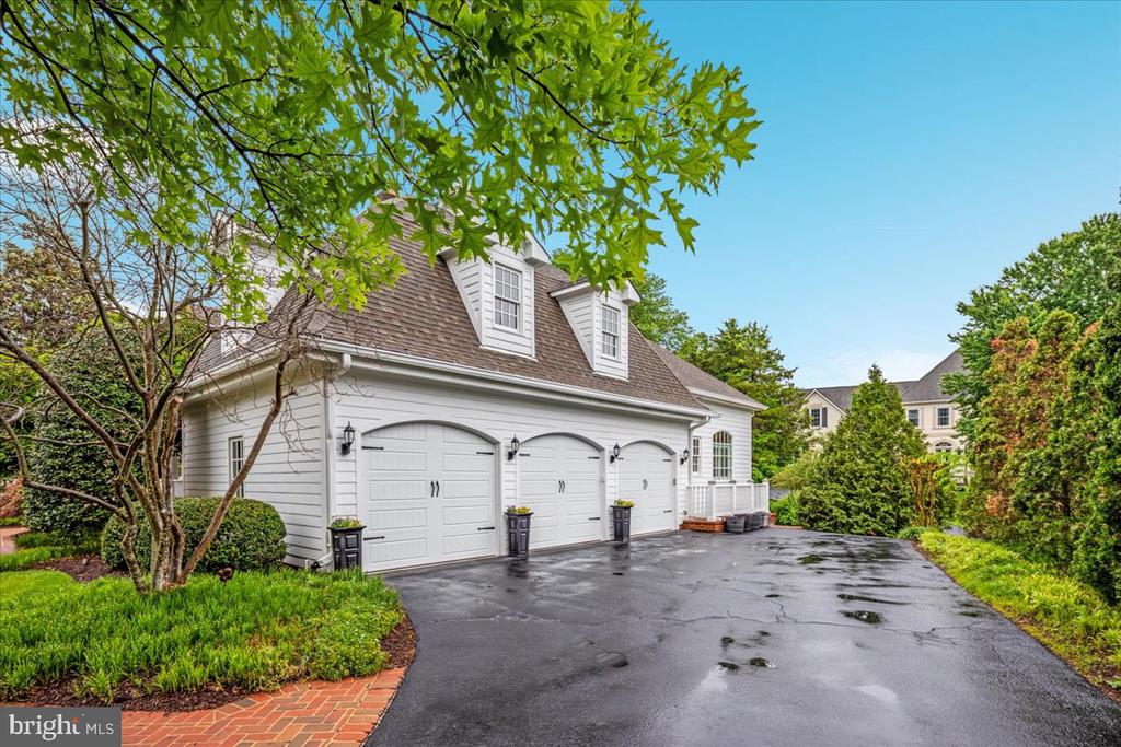 14915 ALPINE BAY LOOP