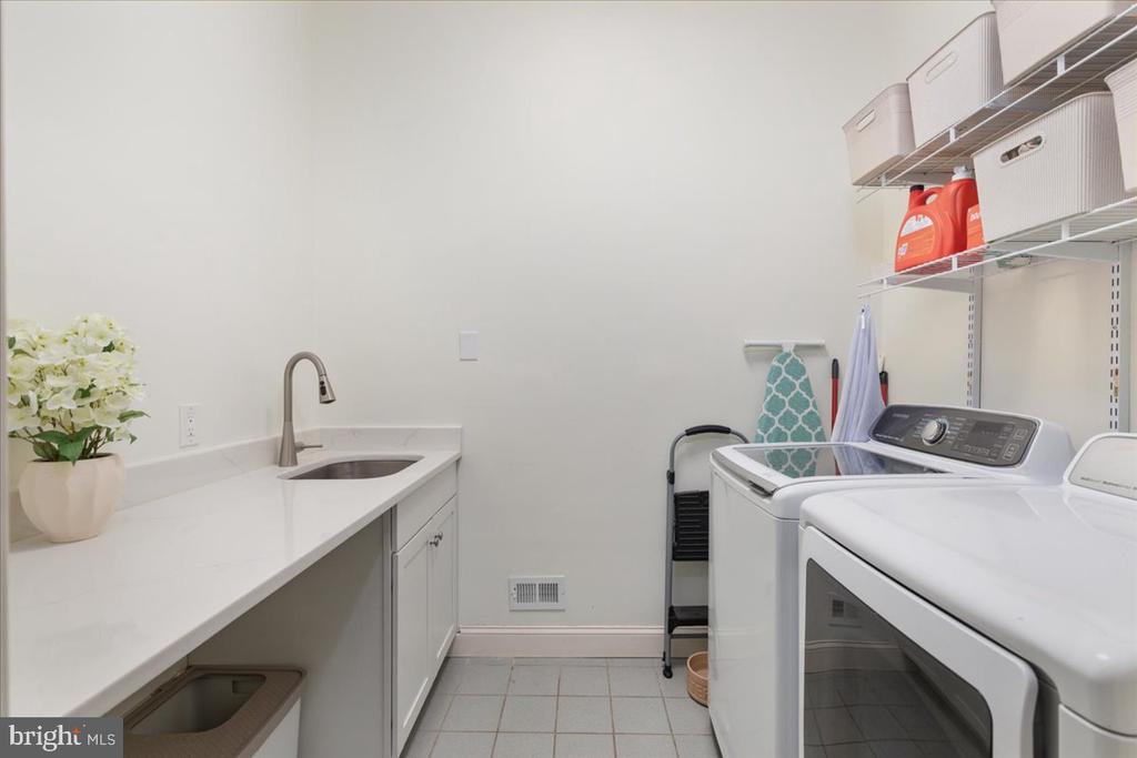 14915 ALPINE BAY LOOP