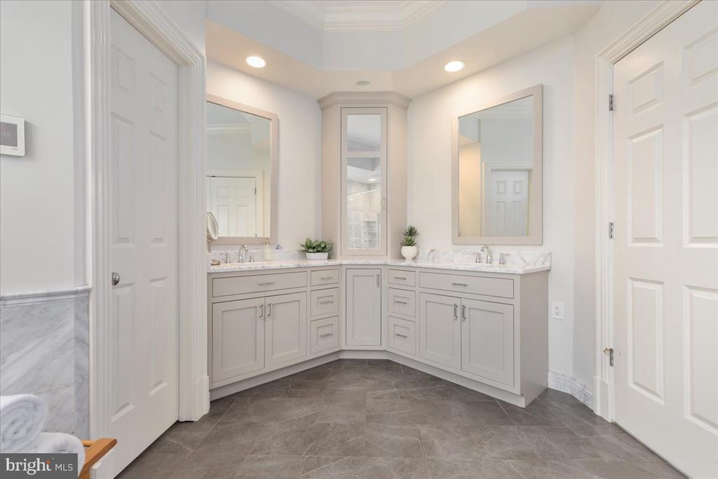 14915 ALPINE BAY LOOP
