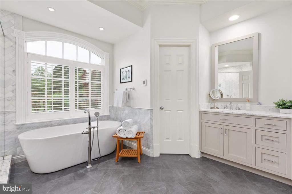 14915 ALPINE BAY LOOP