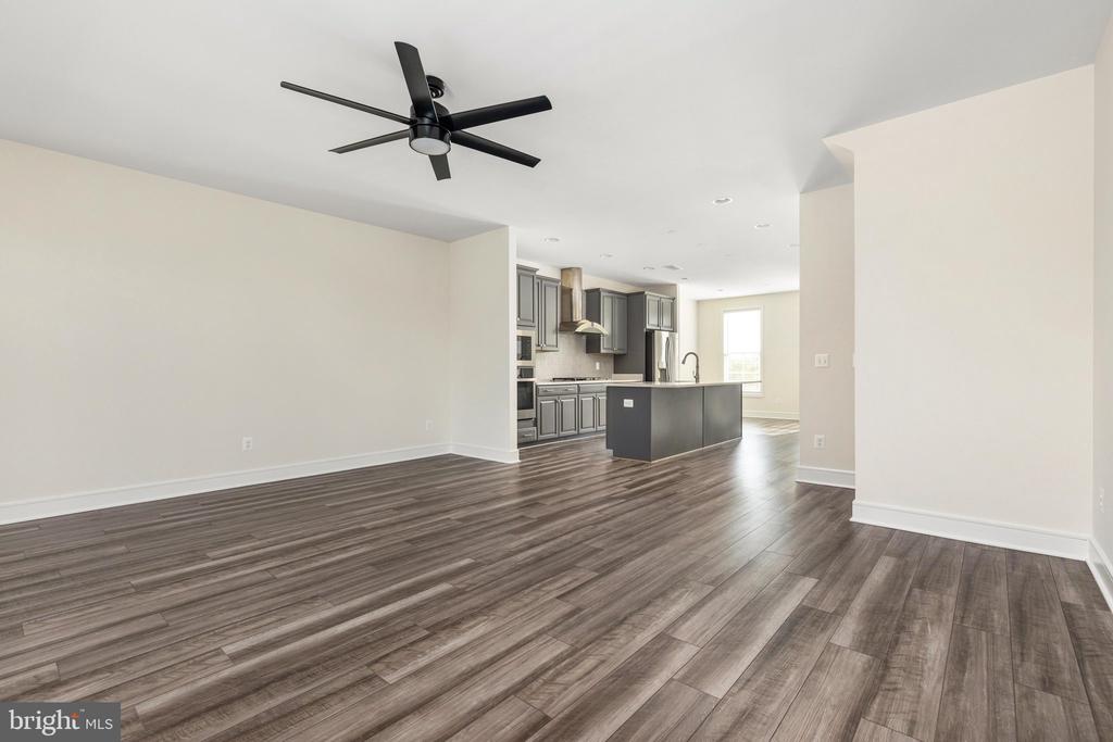 6722 UPLAND MANOR DRIVE