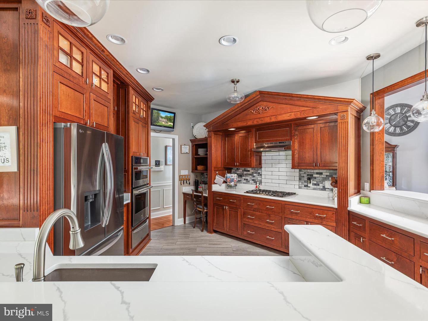 6723 Water View Ln