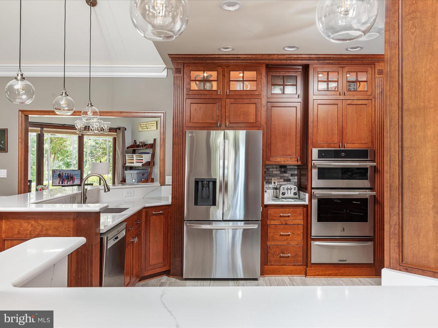 6723 Water View Ln