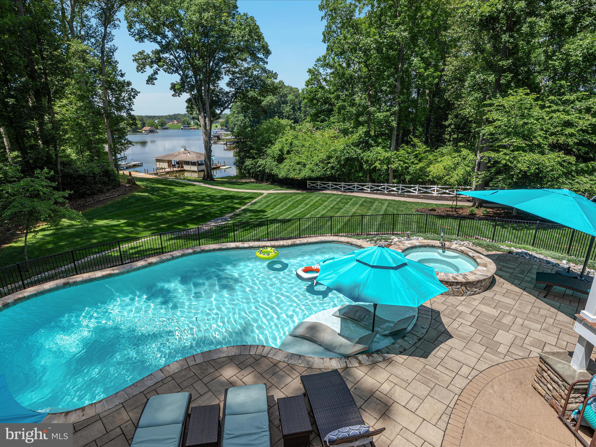 6723 Water View Ln