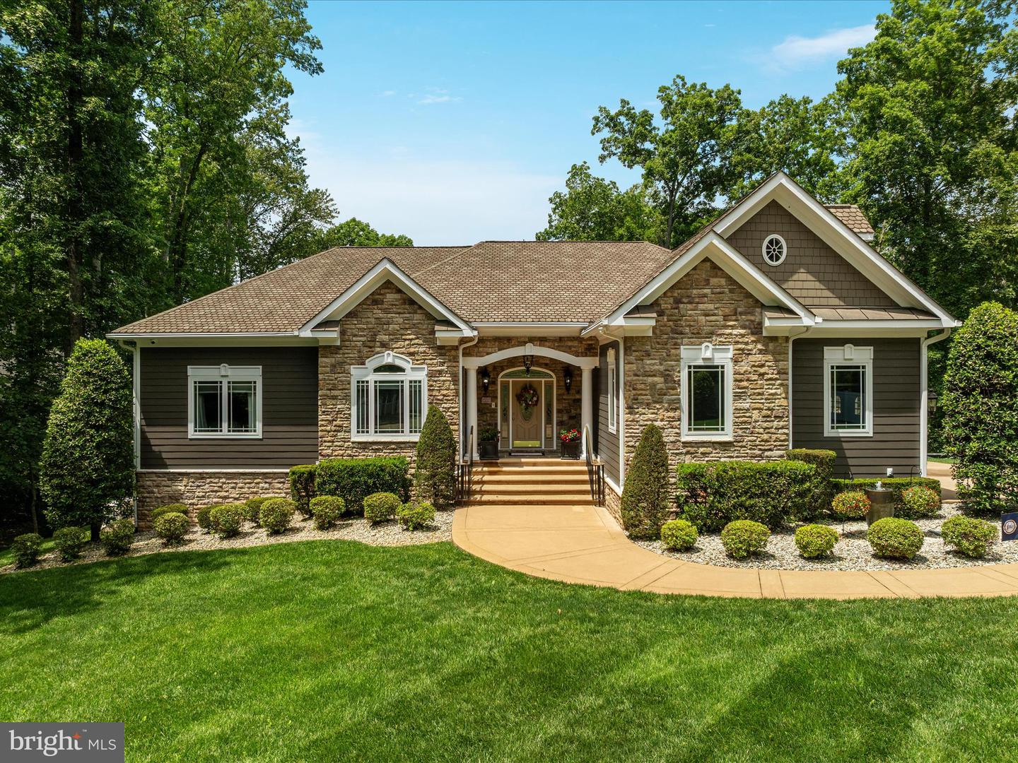 6723 Water View Ln