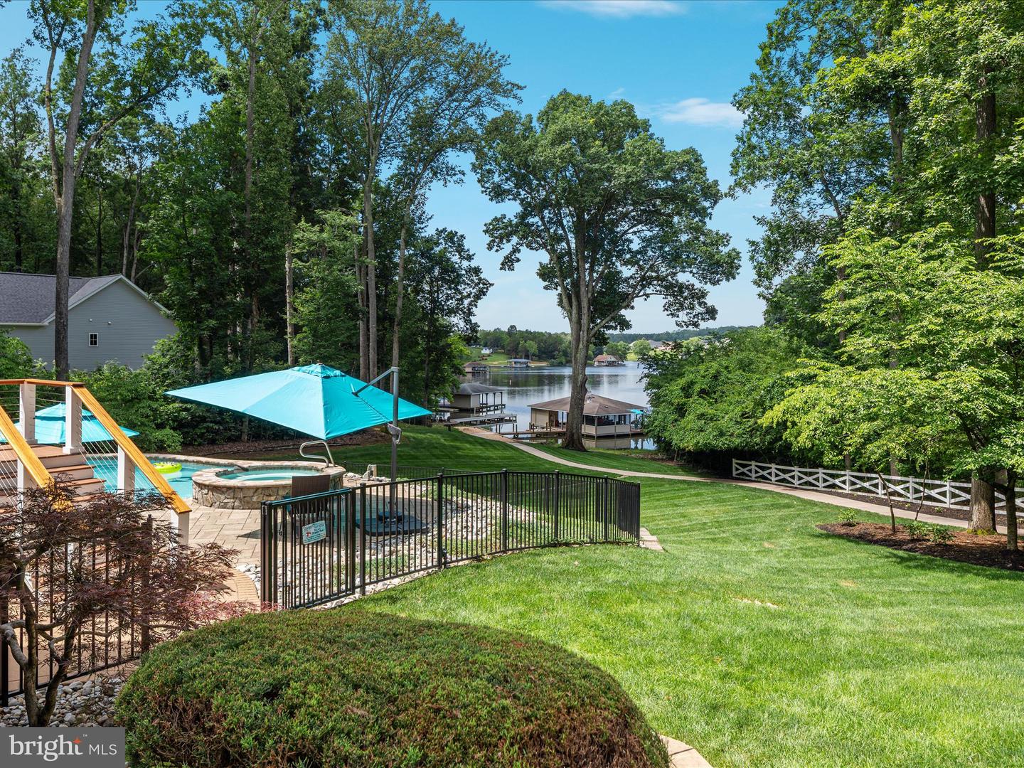 6723 Water View Ln