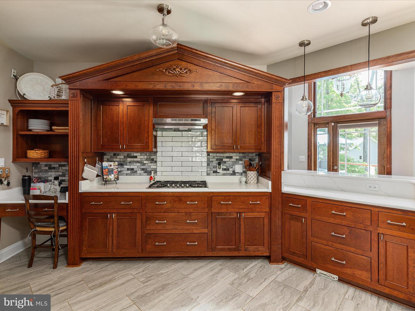 6723 Water View Ln