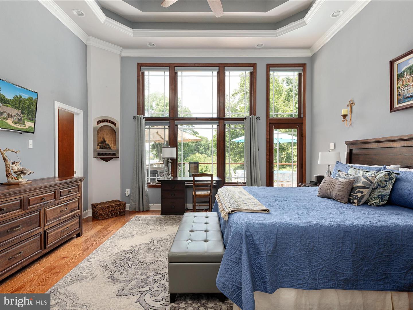6723 Water View Ln