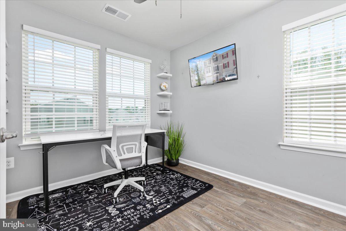 524 Landing Dr