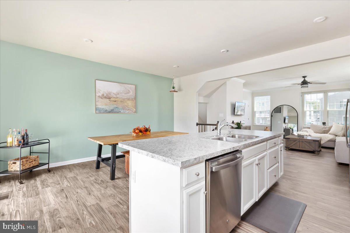 524 Landing Dr