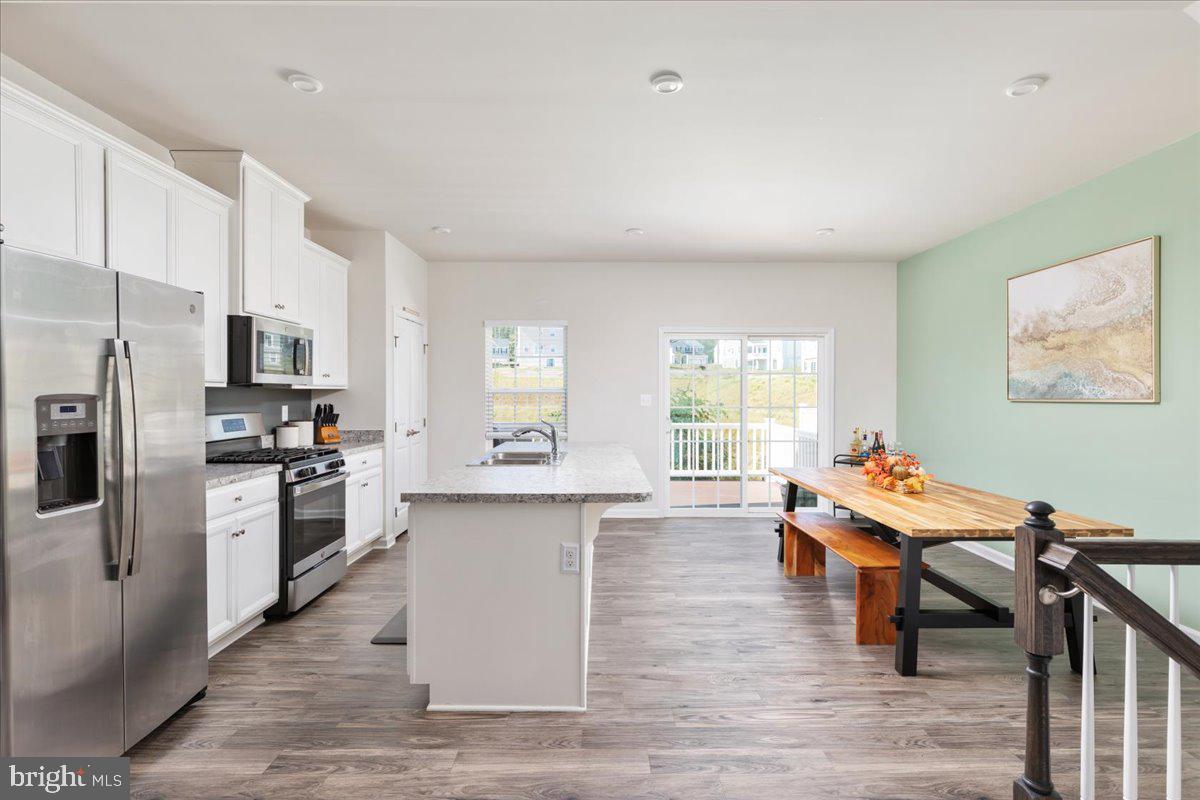 524 Landing Dr