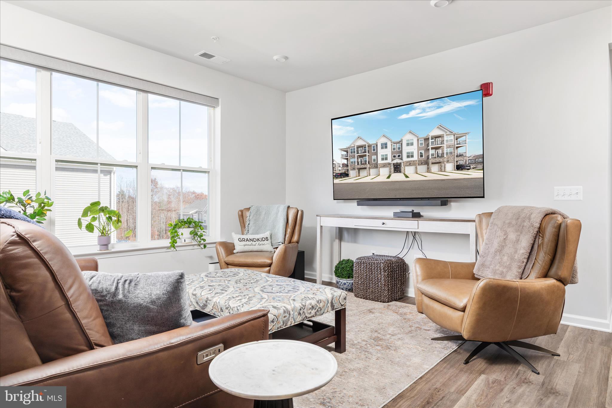 19 ARTEMISIA WAY 301