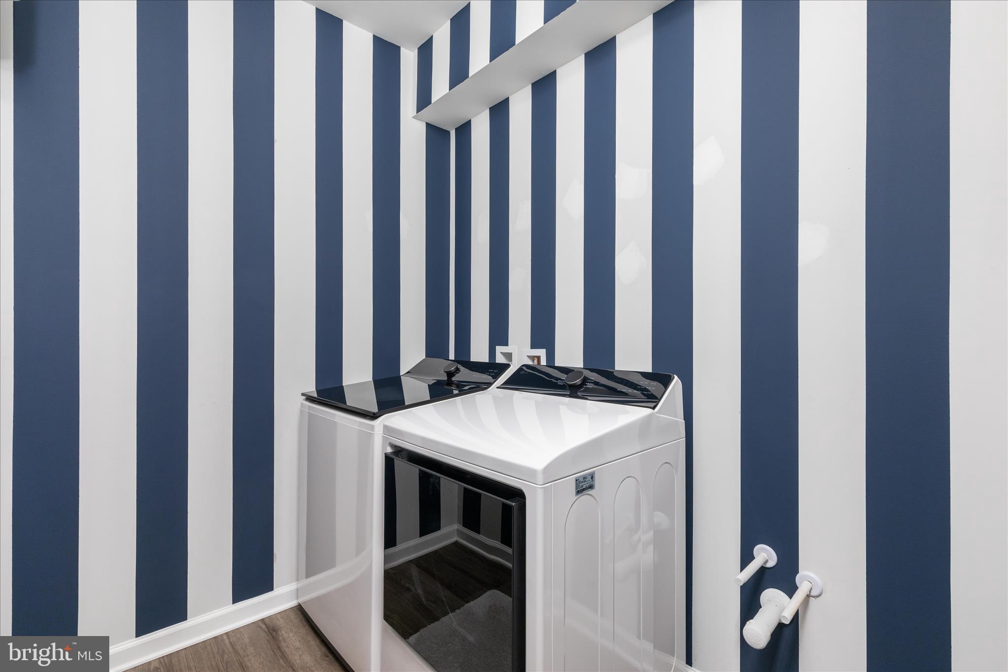 19 ARTEMISIA WAY 301