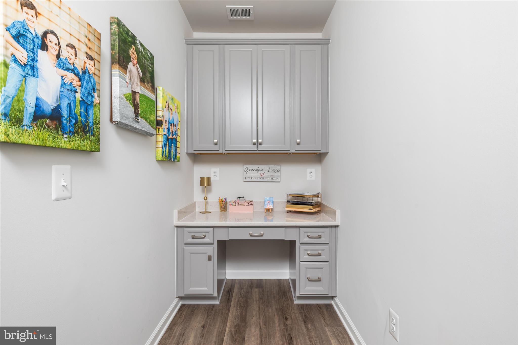 19 ARTEMISIA WAY 301