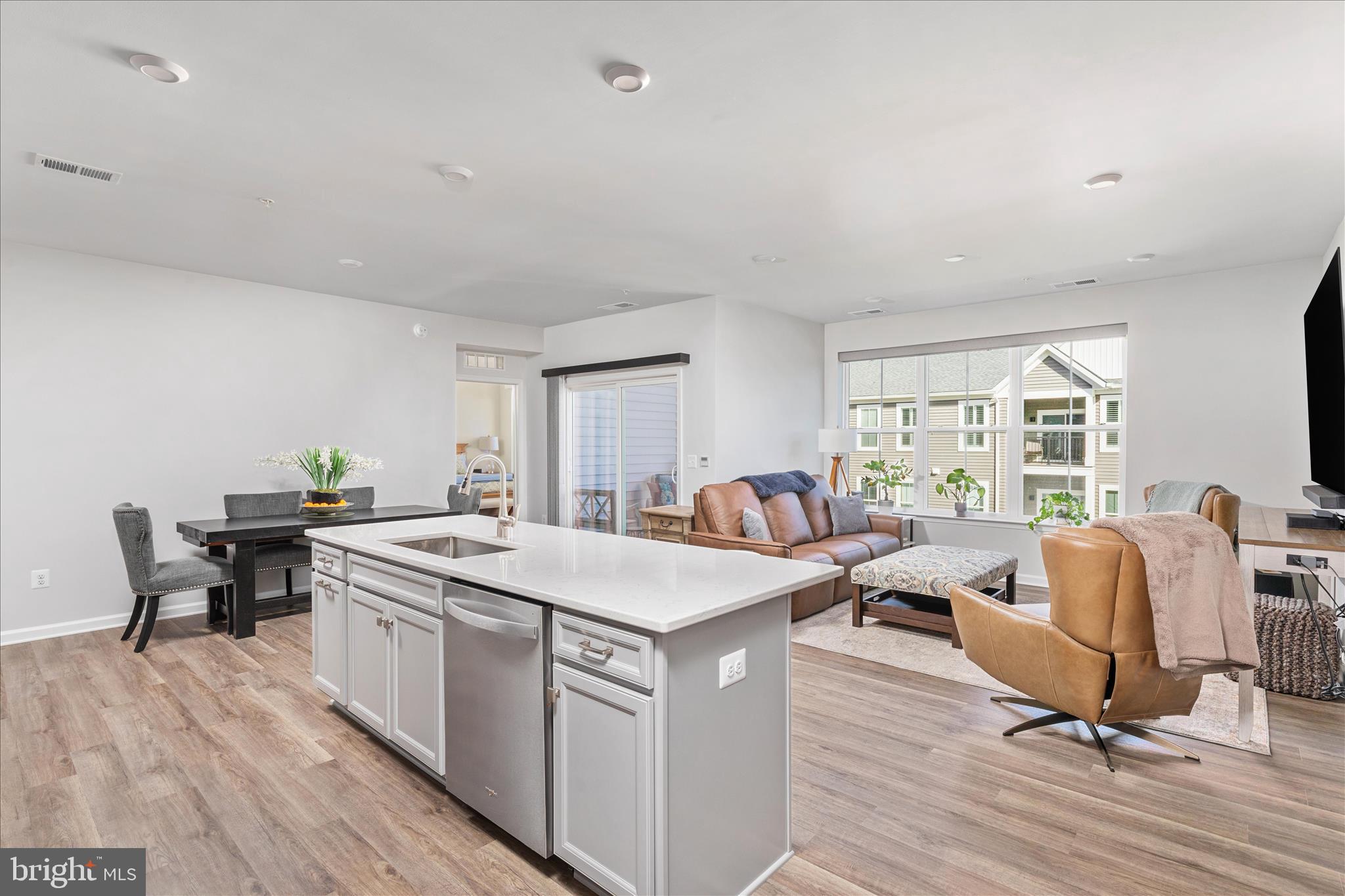 19 ARTEMISIA WAY 301