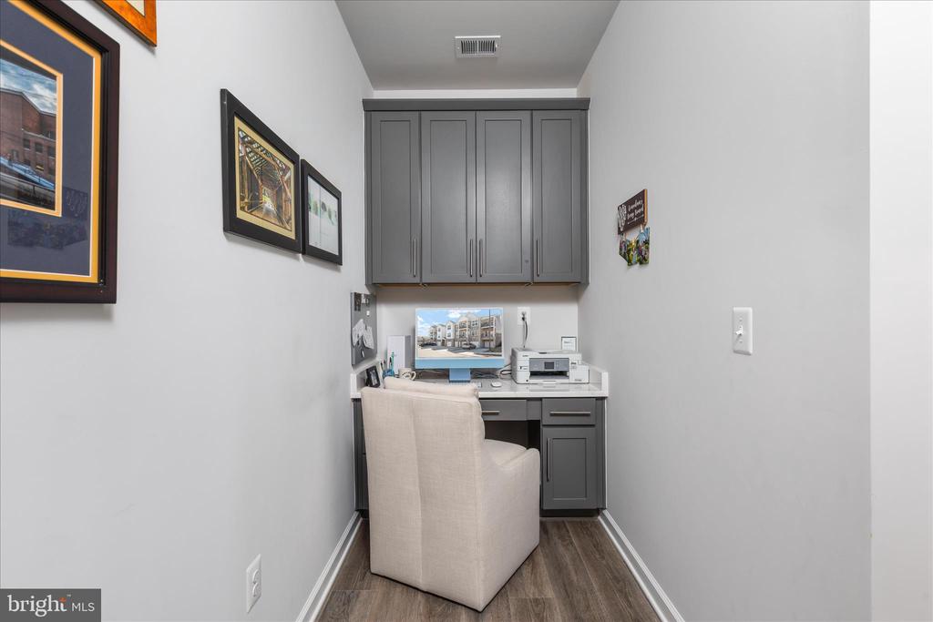30 HYSSOP WAY 207