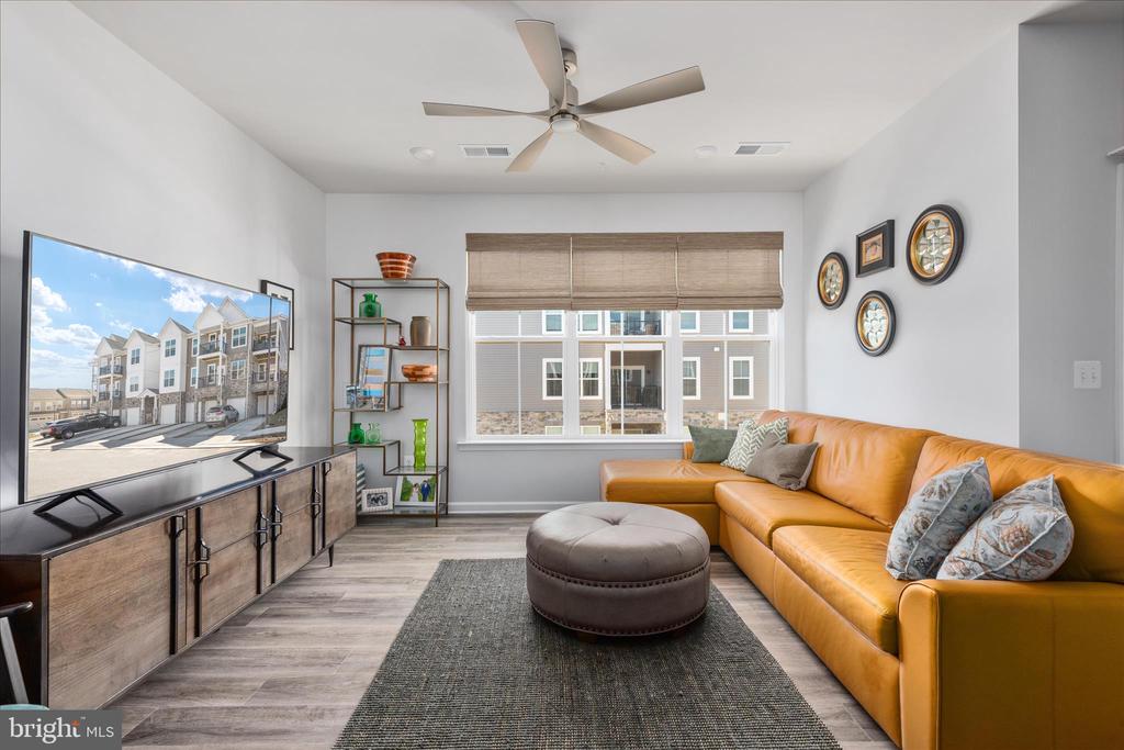 30 HYSSOP WAY 207