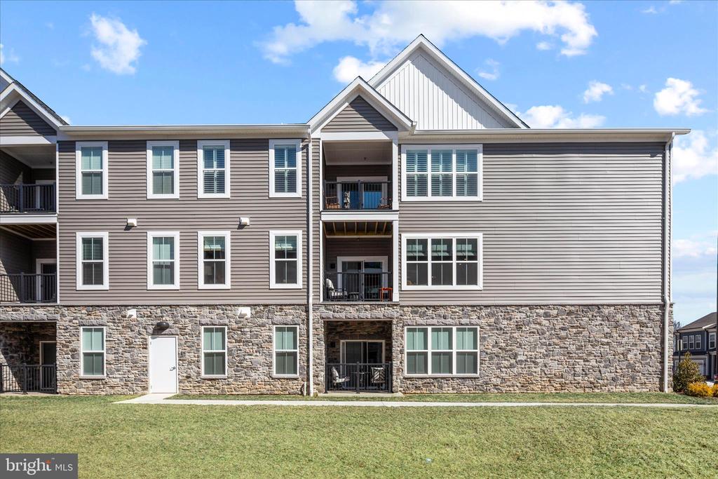 30 HYSSOP WAY 207