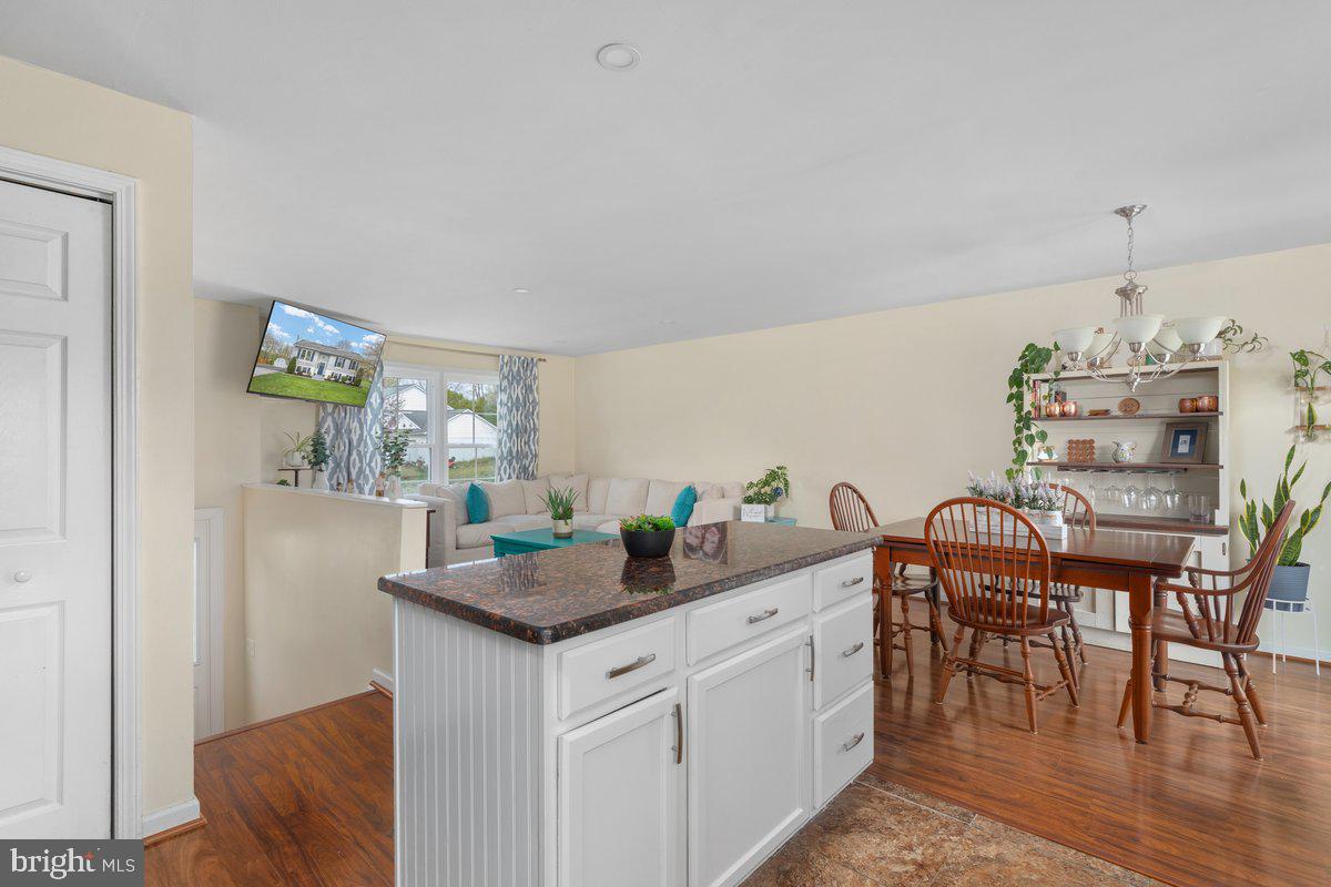 1507 Mallard Pl