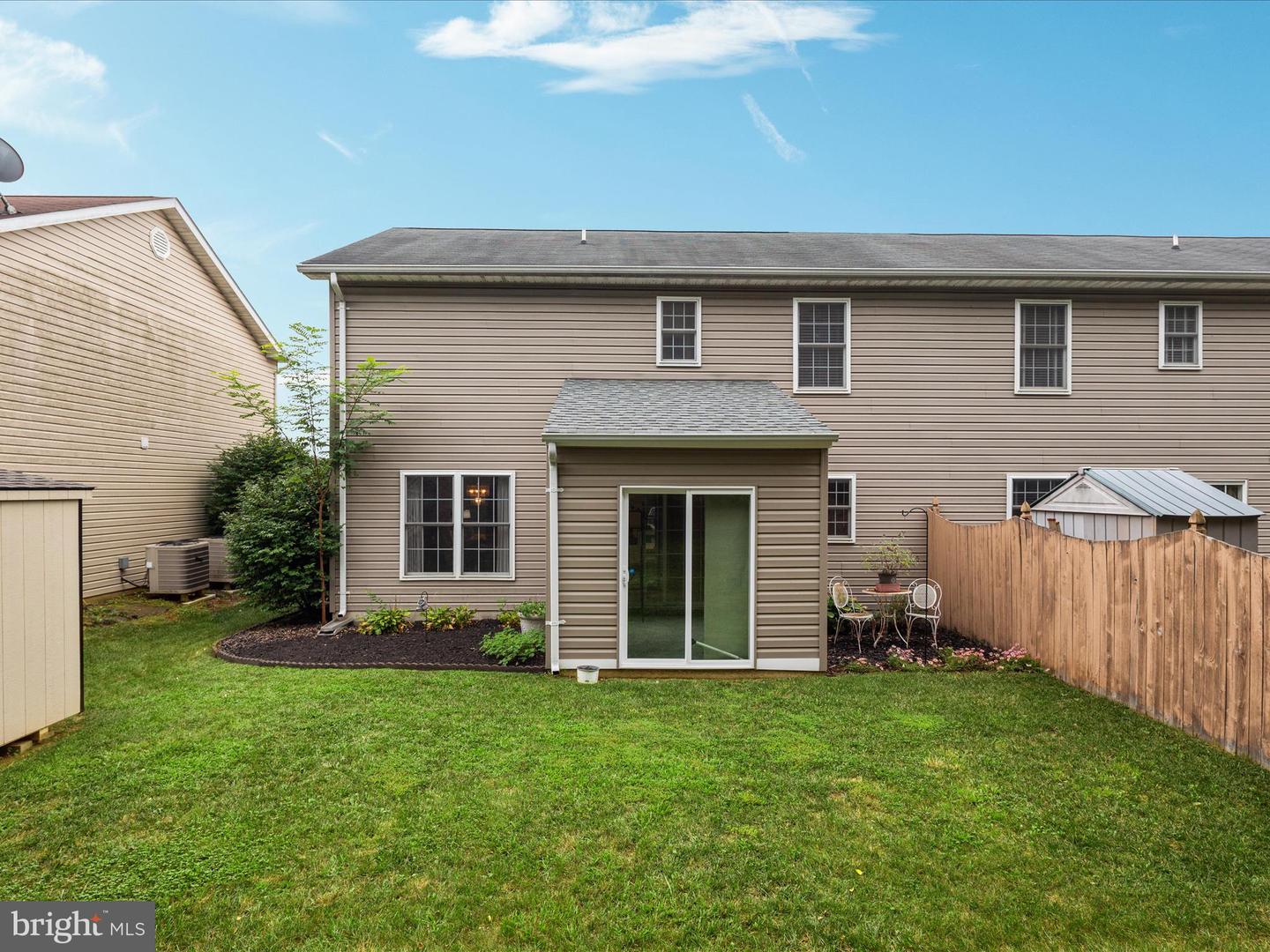 138 Kerfoot Ave