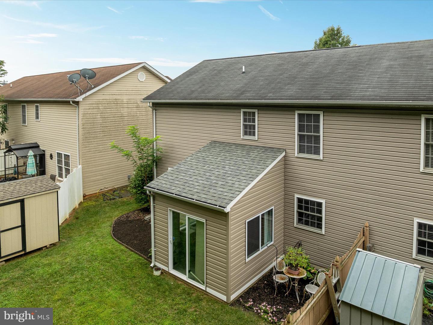 138 Kerfoot Ave