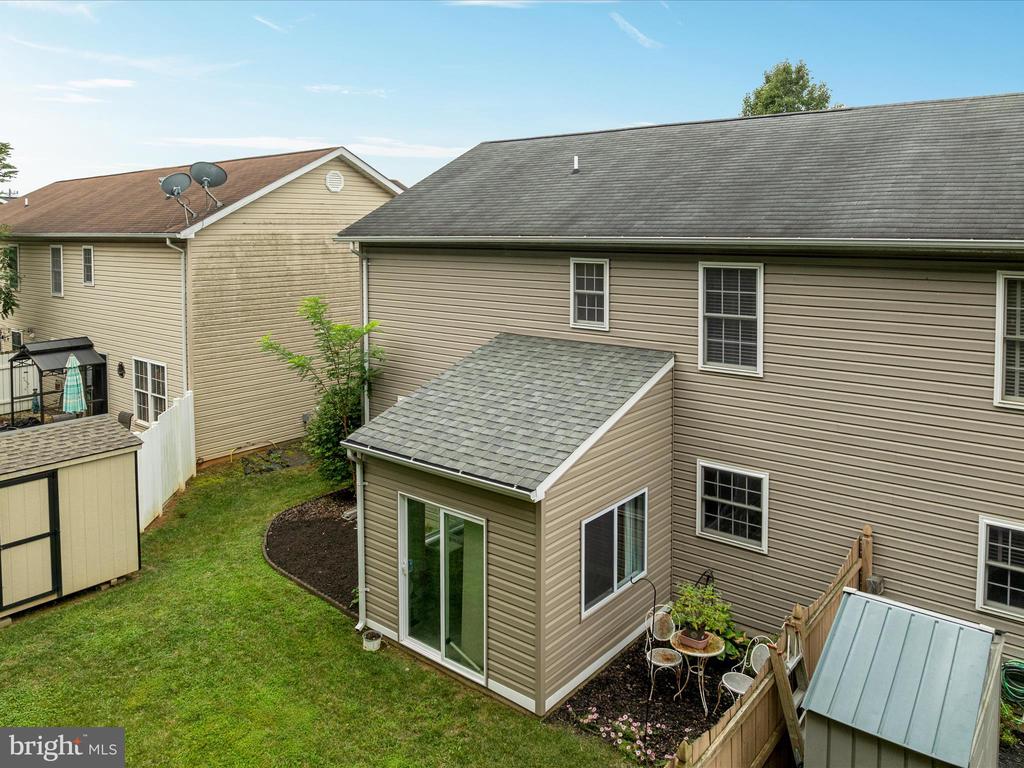 138 Kerfoot Ave
