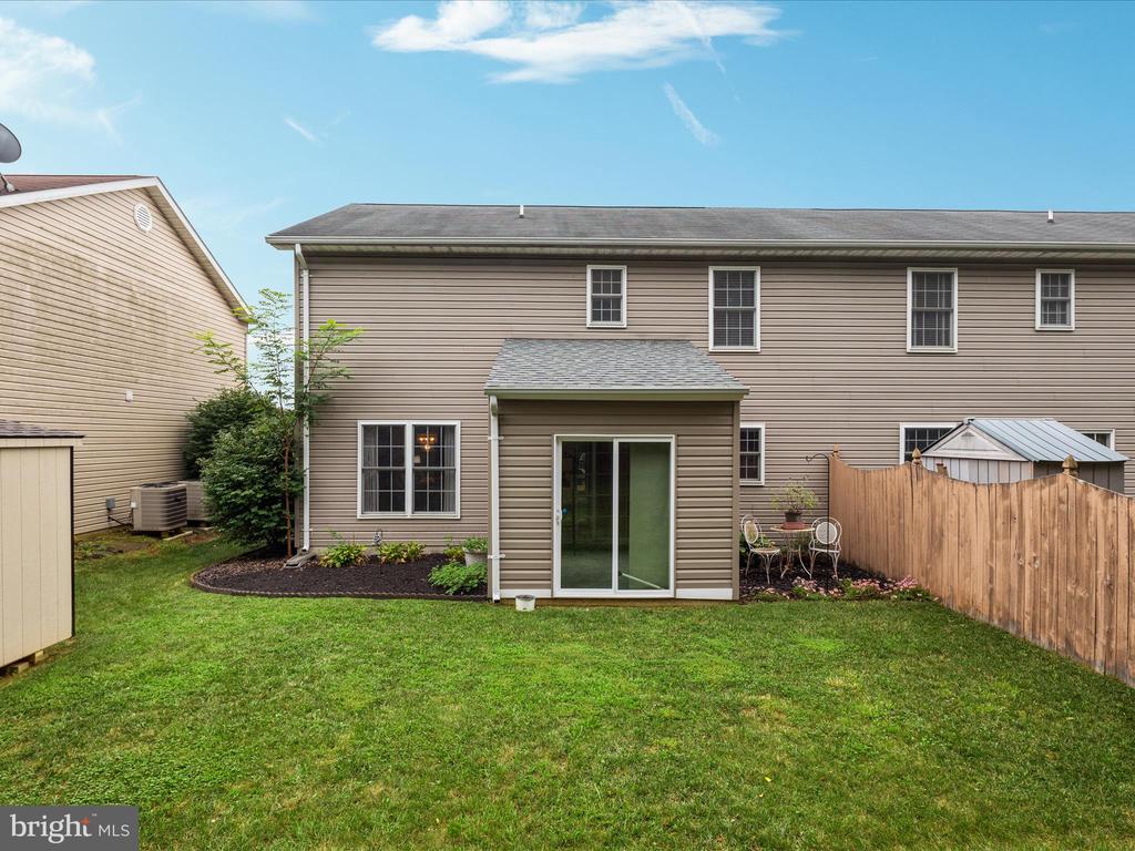 138 Kerfoot Ave