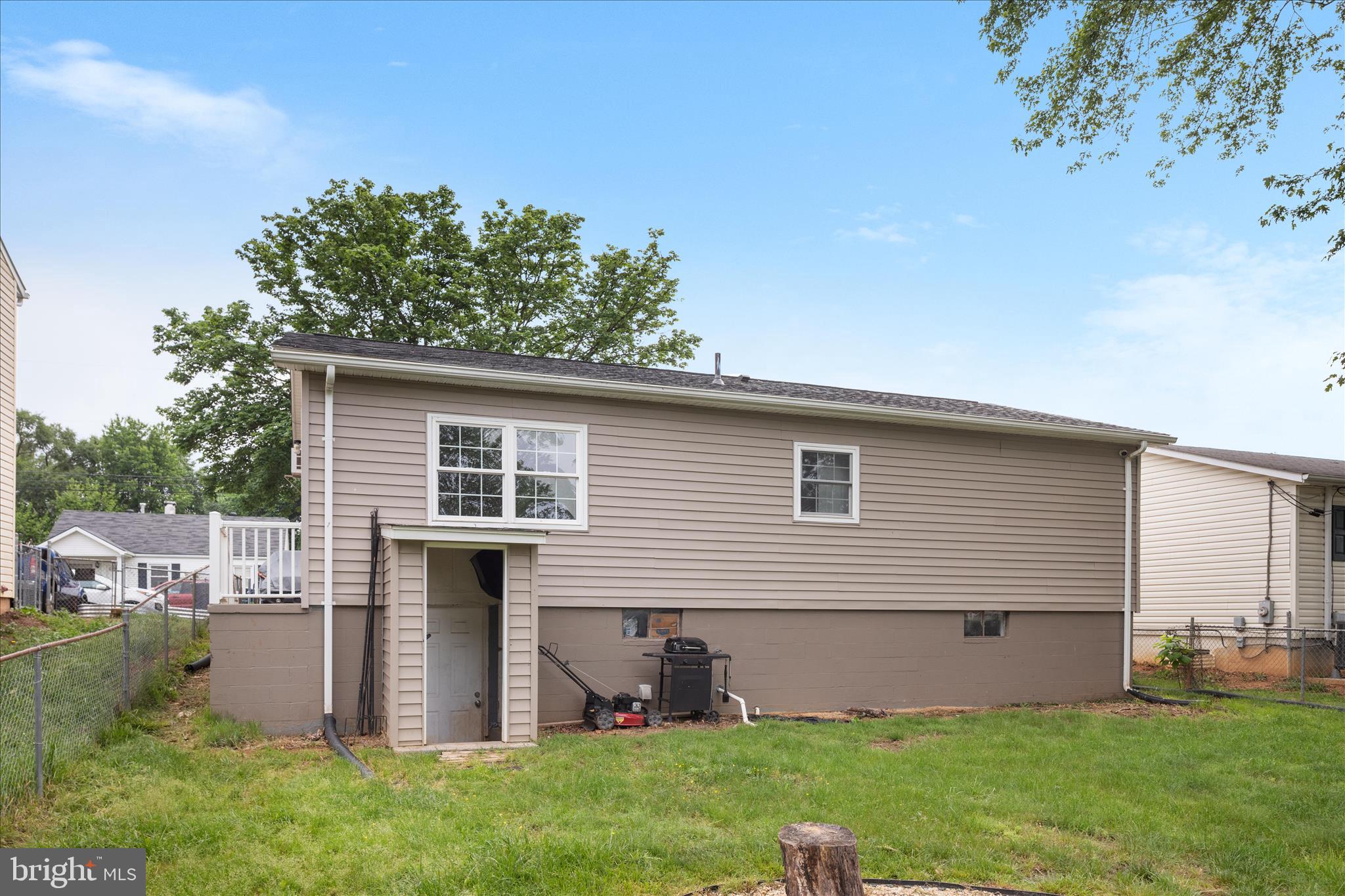 706 W 14TH STREET