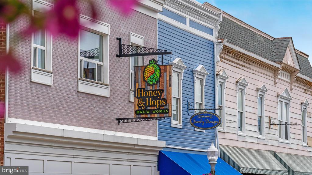 706 W 14TH STREET