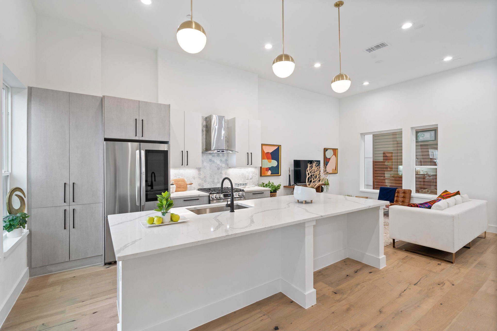 4208 Live Oak Street Unit: 104